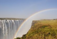Zimbabwe, Zambia agree on seamless service for tourists Service for tourists