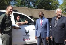 SANParks receives a Toyota Hilux double cab 4×4 for anti-poaching operations Toyota