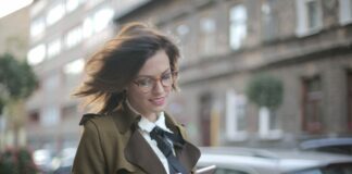 More Than Just a Safety App: Why Business Travelers Require More pexels-andrea-piacquadio-3774903 (1)