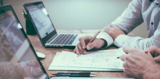 Flight Centre Corporate – Mid-Year Results FY24 – EMEA scott-graham-5fNmWej4tAA-unsplash (1)