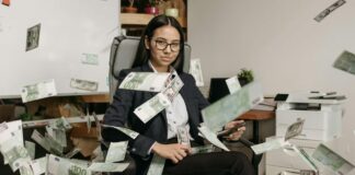 5 unexpected ways you could be wasting money on business travel pexels-pavel-danilyuk-7654610 (1)