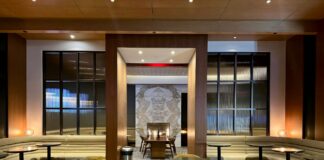 Getting Your Foot in the Door: The World’s Best Airport Lounges harri-nieminen-1ojPYvjLSZY-unsplash