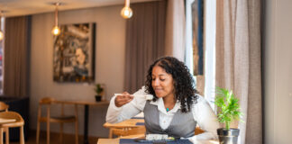 A new go-to for sushi lovers – Konnichiwa opens at Pullman Cape Town Konnichiwa at Pullman Cape Town