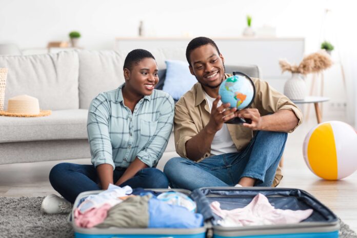 couple-plans-vacation-at-home-with-globe-2026-03-24-02-21-26-utc