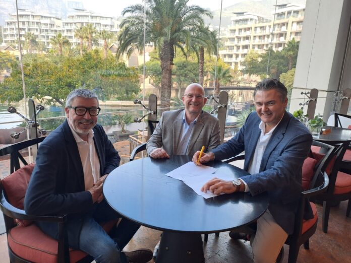 Otto de Vries, CEO ASATA with Pete Egglestone, CEO Aeronology and Rian Bornman, Managing Director Africa (1)